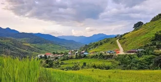 Many inter-village and inter-commune roads are built in the Central Highlands province of Kon Tum. (Photo: VNA)