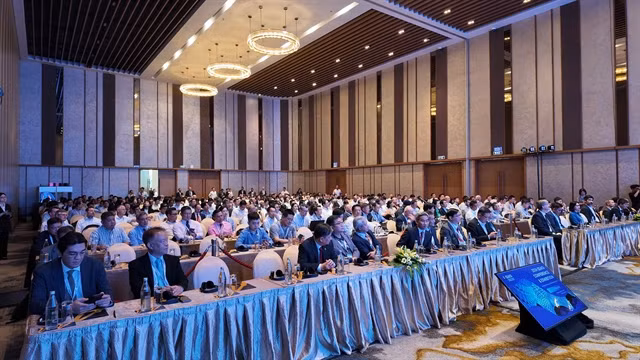 Participants from the Asian steel industry join the 2024 Southeast Asia Iron and Steel Institute (SEAISI) Conference and Exhibition at Đà Nẵng City's Ariyana Convention Centre. (Photo: Courtesy of Ariyana Convention Centre) 