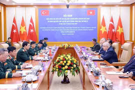 Minister of National Defence General Phan Van Giang and Minister of National Defence of Türkiye Yasar Guler at their talks on September 11 (Photo: VNA)
