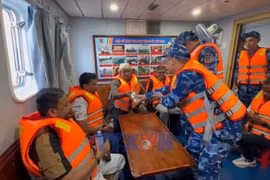Coast Guard Region 4 launches rescue operation after Phu Quoc canoe capsize