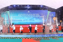 At the ground-breaking ceremony for Hanoi's Nam Thang Long - Tran Hung Dao metro line (Photo: VNA)