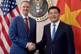 Special Envoy of the Prime Minister, Minister of Industry and Trade Nguyen Hong Dien (R) and US Trade Representative Jamieson L. Greer (Photo: Ministry of Industry and Trade)