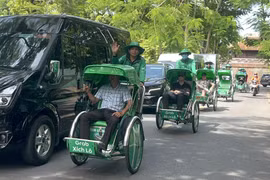 Hue launches Vietnam’s first ride-hailing cyclo service