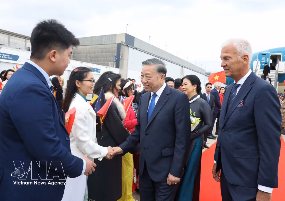 vnanet_potal-tong-bi-thu-chu-tich-nuoc-to-lam-va-phu-nhan-tham-chinh-thuc-lien-minh-chau-au-va-vuong-quoc-bi-9103698-1.jpg