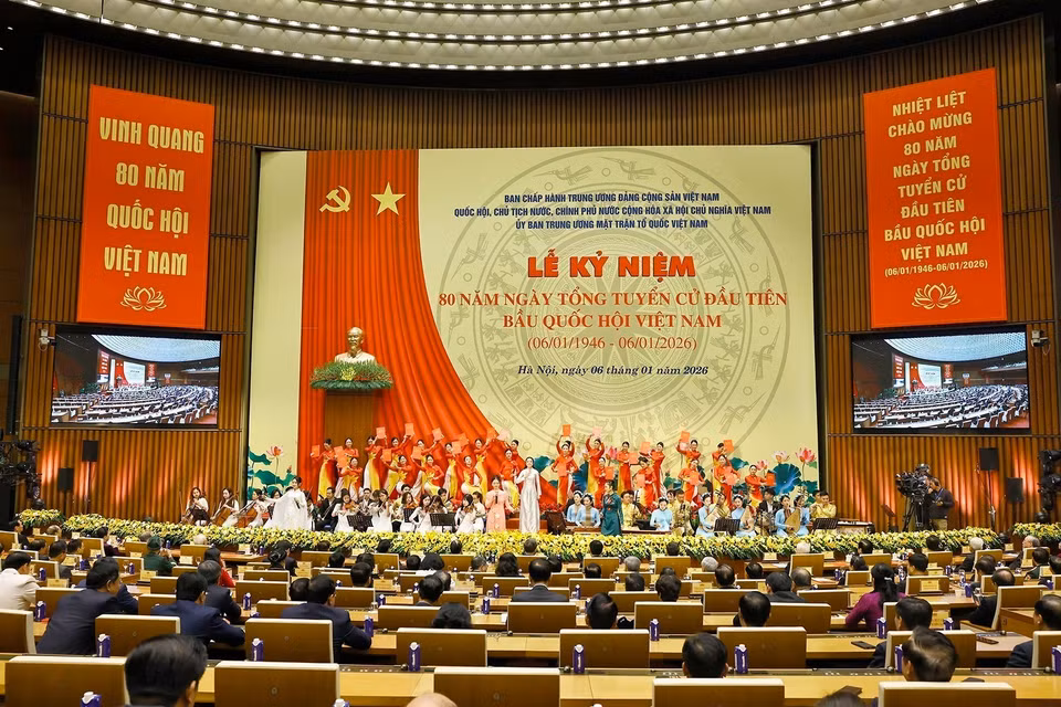A special art programme marks the ceremony. (Photo: VNA)
