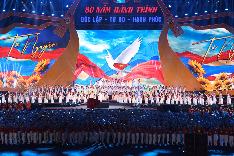Special national art programme “80 Years of Independence – Freedom – Happiness.” (Photo: VNA)