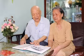 Old couple’s honour when serving Uncle Ho