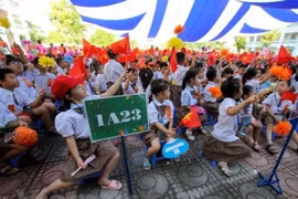 Students from grades 1-6 in Hanoi's suburban districts to return to school from February 10