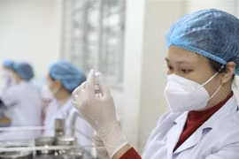 Vietnam records 12,012 new COVID-19 infections on April 18
