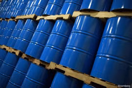 Malaysia to cut daily oil output from November 