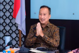 Indonesia striving to lure electric vehicle, ICT investment