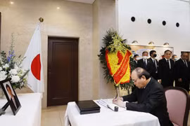 Leaders pay tribute to late Japanese PM Abe Shinzo 