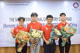 All four Vietnamese students win gold at Int’l Chemistry Olympiad 2022