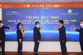 Online photo exhibition on Vietnam-DPRK relations opens
