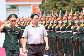 Prime Minister visits Military Region 4
