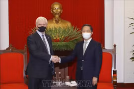 Vietnam wishes to deepen relations with UK: official