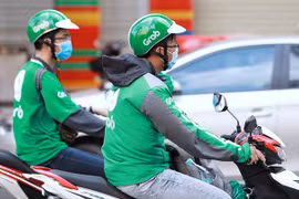 Grab stops collecting hot weather surcharge