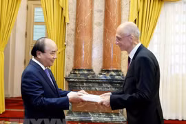 President receives newly-appointed ambassadors of Croatia, Senegal