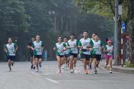 Nearly 800 join “Race for Green Life”