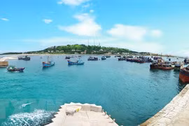 Co To, Bach Long Vy island districts target sea route