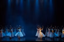 Classical ballet Giselle returns to HCM City
