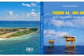 Photo exhibition spotlights Truong Sa archipelago, DK1 platform 