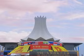 China-ASEAN Expo concludes with new record of signed deals