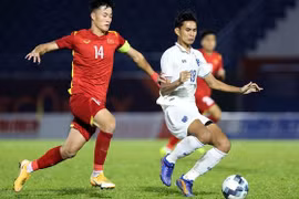 Football: U19 Vietnam beat Thailand, face Malaysia in final round at Int'l U19 Tournament