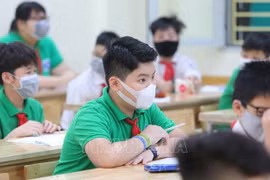 Experts warn about consequences of prolonged school shutdowns