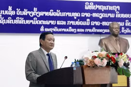 Talk gives young Lao people insight into traditional relations with Vietnam