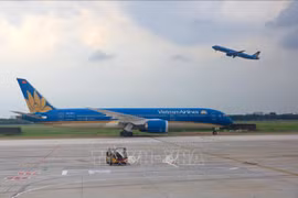 Vietnam Airlines increases, resumes flights linking with Japan, RoK