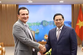 Vietnam targets strategic cooperation with Astrazeneca in vaccine, drug production: PM