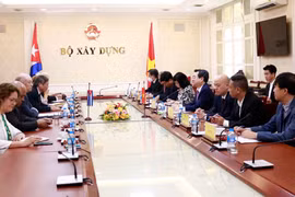 Vietnam, Cuba to enhance trade, investment ties