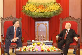 Party leader applauds progress in Vietnam - US relations