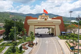 Cooperation contributes to Vietnam, Laos’ political stability, socio-economic development