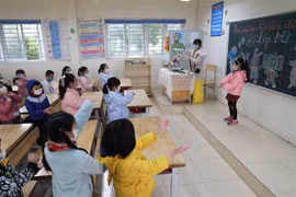 Hanoi to get 1-6 grade students back to school