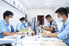 Quang Ninh: Ha Long pilots settlement of administrative procedures at post offices