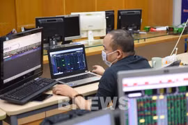 VN-Index hits new record high