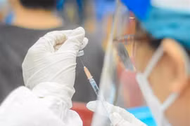 Vietnam records 305 COVID-19 cases on October 30