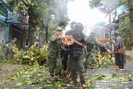 Typhoon Noru keeps central localities awake through the night