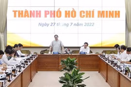 Government to work with HCM City regularly to boost city’s growth: PM