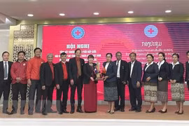 Thua Thien-Hue, Lao locality discuss red cross work in border region