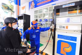 Petrol prices up nearly 3,000 VND per litre 