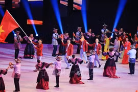 Fencer An, shooter Vinh selected SEA Games' flag bearer, cauldron lighter