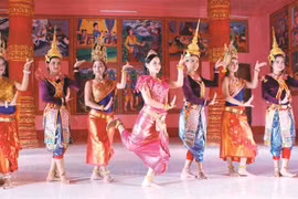 Hau Giang preserves folk singing of Khmer people