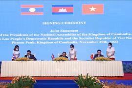 National Assemblies of Vietnam, Laos, Cambodia sign joint statement on summit mechanism