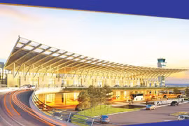 Van Don Int’l Airport honoured as leading regional airport