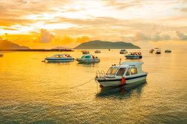 Con Dao - Paradise in the middle of the ocean