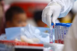 Vietnam reports 14 more imported COVID-19 cases