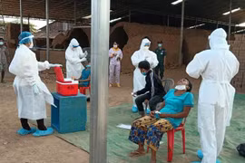 Cambodia records more COVID-19 cases in community